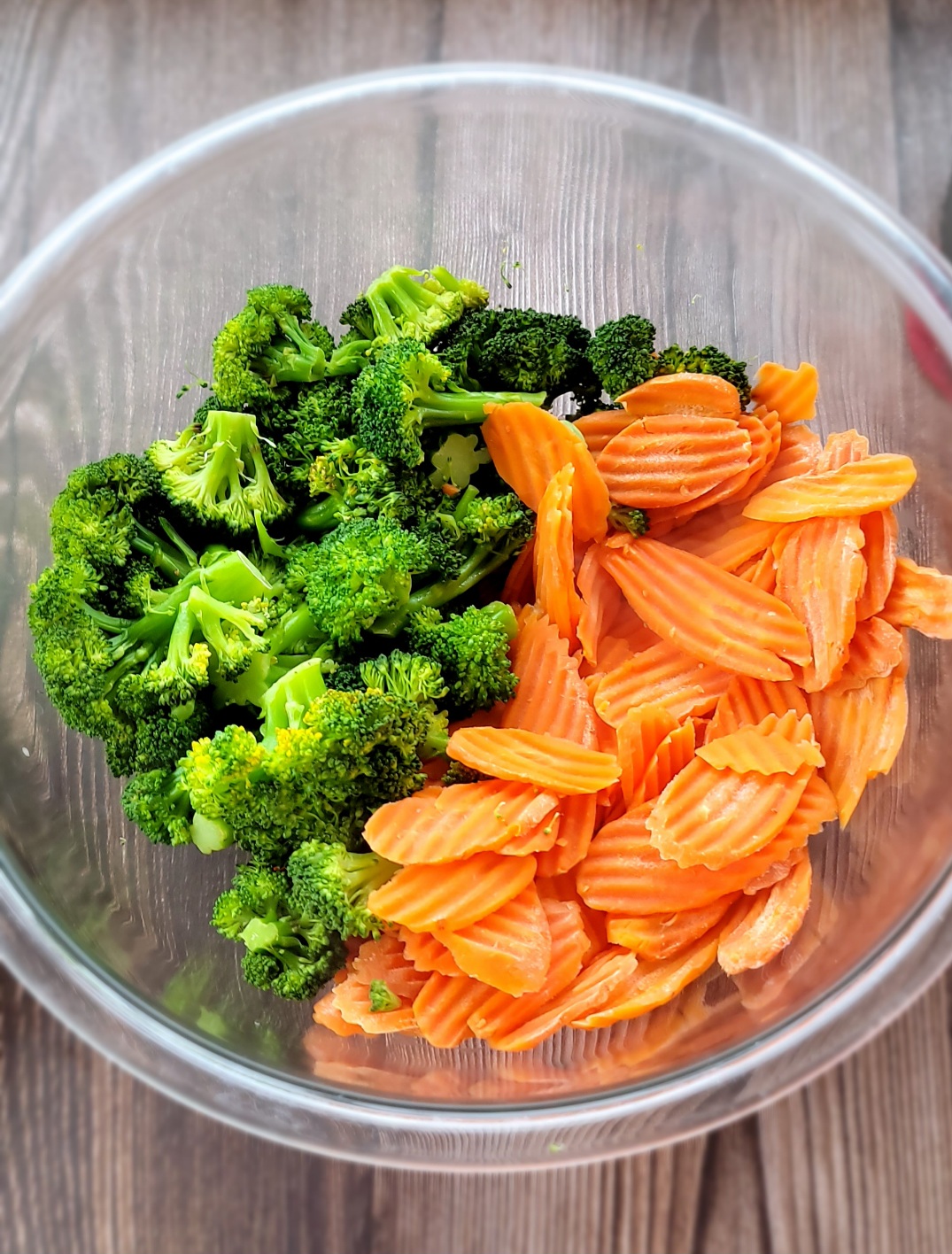Steamed broccoli and carrots