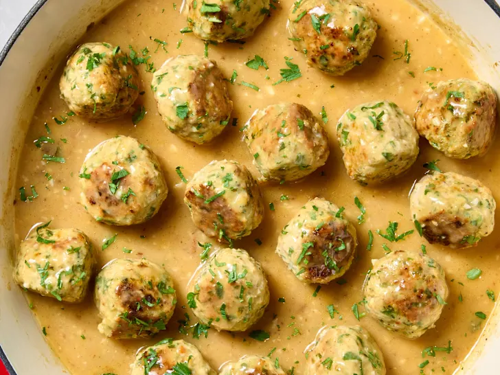 Garlic-Butter Lemon Chicken Meatballs