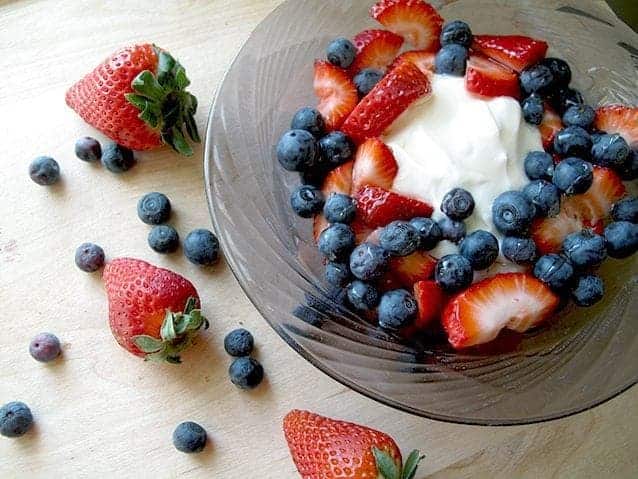 Image for Greek Yogurt & Fresh Berries