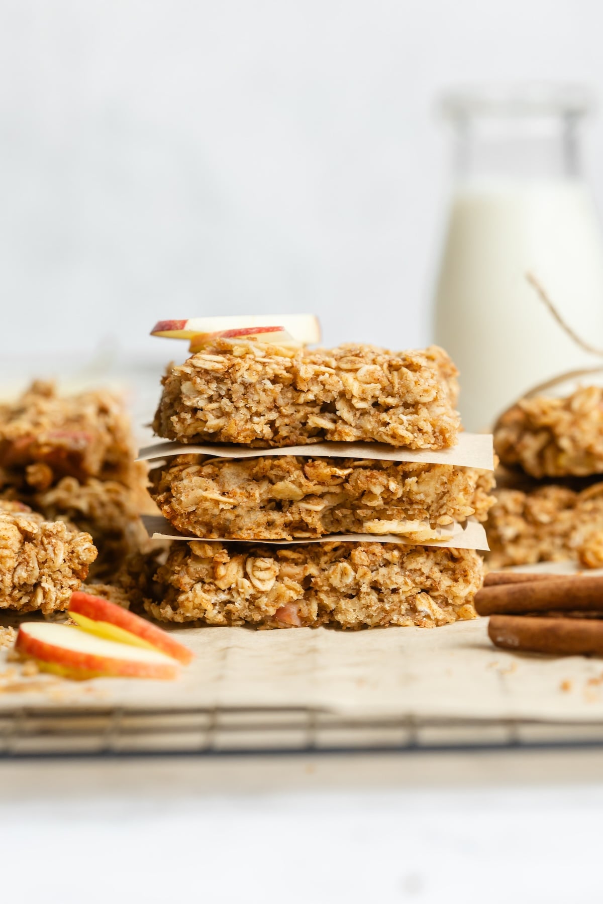 Image for Healthy Apple Baked Oatmeal Bars